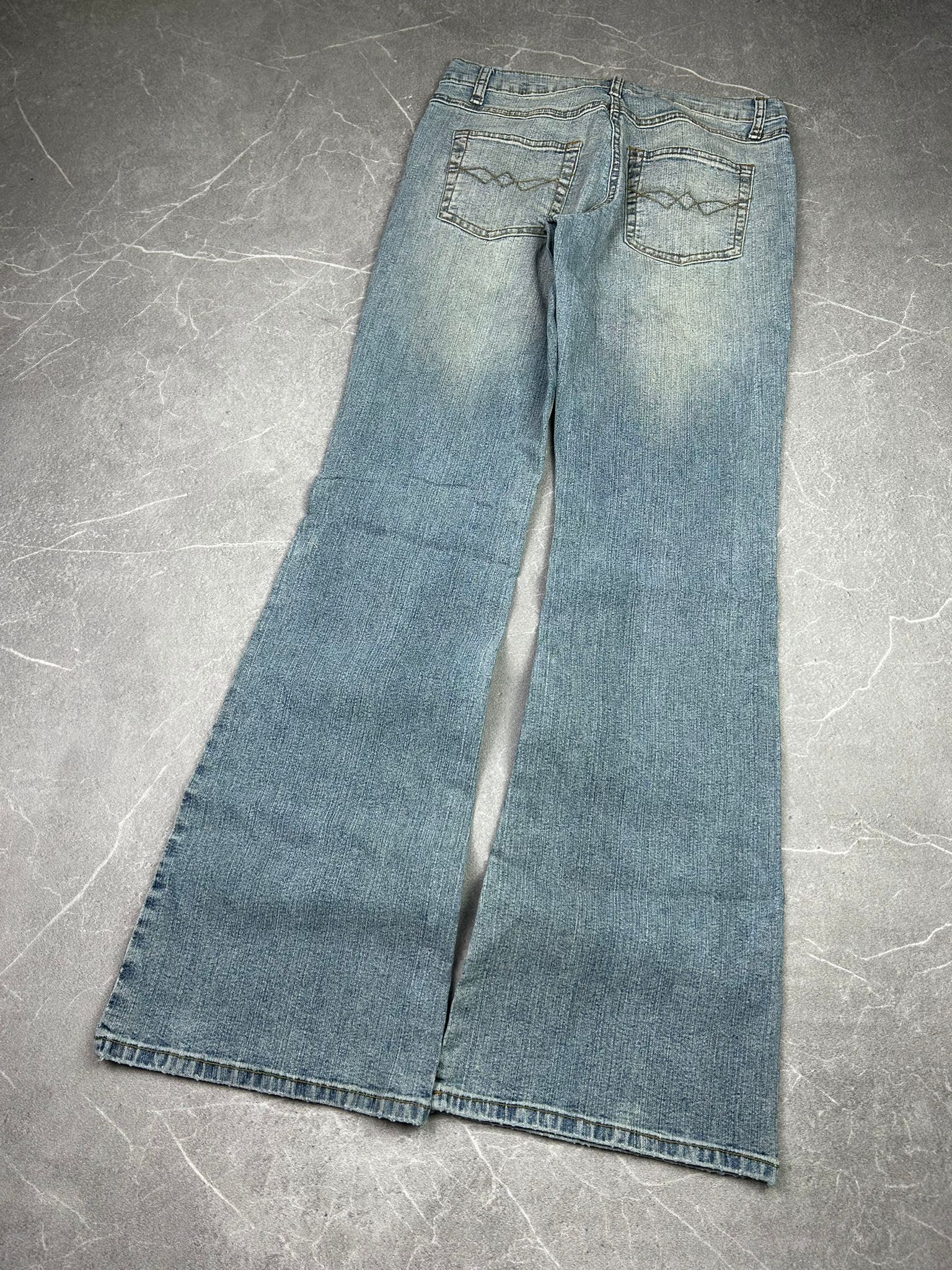 Y2K Bootcut/Flared Jeans (M)
